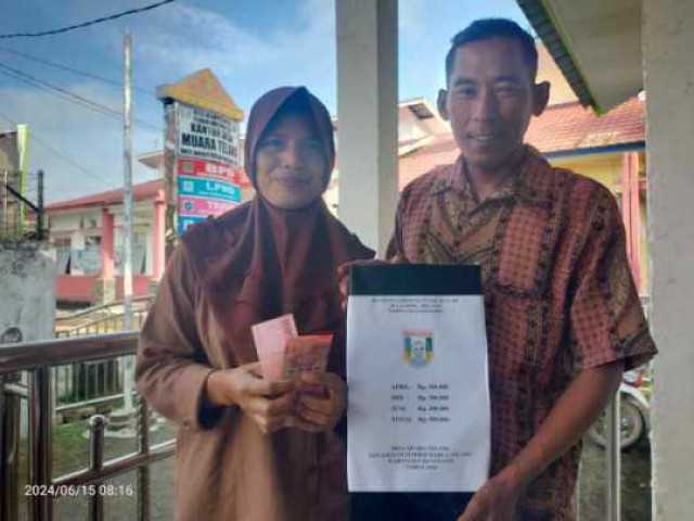 Pemerintah Desa Muara Telang Salurkan BLT DD Langsung Tunai Tahap 2 periode April- Juni Tahun 2024