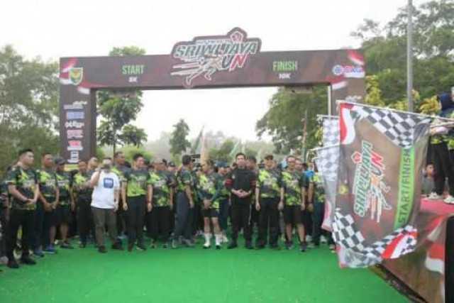 Dandim 0418/Palembang Ikuti Sriwijaya Run Peringati HUT TNI ke-79 Di Gelar Kodam II Sriwijaya