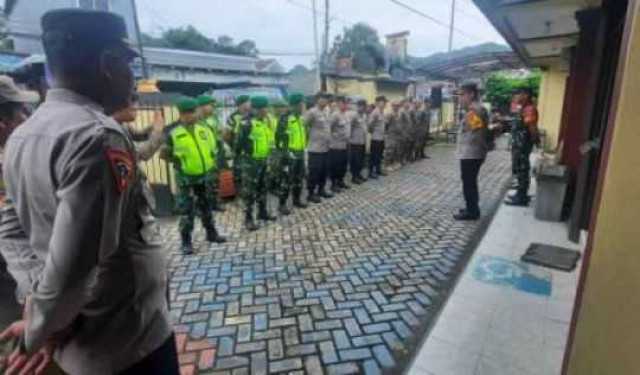 Kapolsek Cigudeg Pimpin Apel Pengamanan malam Natal tahun Baru 2024-2025