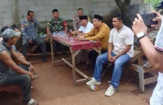 Sinergitas TNI-POLRI Wilayah Hukum Polsek Klapanunggal Giat Cooling Sistem Sambang Dialog Warga Binaan Monitoring Antisipasi Gangguan Kamtibmas Dan Ajak Kondusifitas Wilayah Binaan.