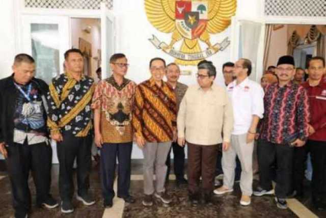 SEKDA H.Ade Suryaman Menerima Kunjungan Kepala BPJPH Di Pendopo