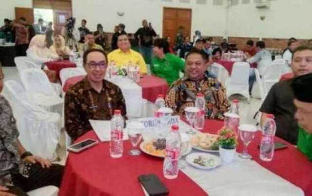 Ketua DPRD Kab. Sukabumi Budi Azhar Hadiri Rapat Pleno Penetapan Paslon Bupati dan Wakil Bupati Kab. Sukabumi Terpilih