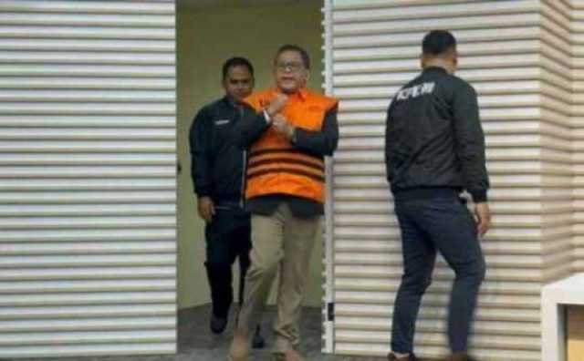 Hasto Kristiyanto Resmi Ditahan KPK