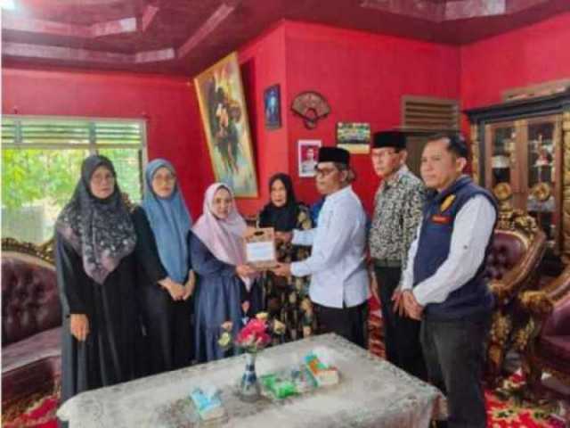 Alumni Akpol 1993 Bantu Keluarga Korban Penembakan Kapolsek di Way Kanan