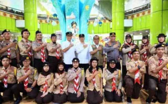 Kapolri Perintahkan Jajaran Antisipasi Kejahatan di Sekitar Stasiun Agar Pemudik Nyaman dan Aman.