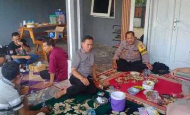 Bhabinkamtibmas Wilayah Hukum Polsek Ciampea Polres Bogor Giat Cooling Sistem Silahturahmi Ajak Jaga Kondusifitas Cegah Gangguan Kamtibmas.