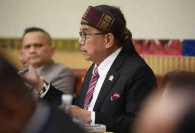 Anggota DPR Hinca Panjaitan Puji Kinerja Polri Amankan Mudik 2025.