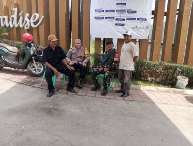 Bhabinkamtibmas Wilayah Hukum Polsek Parung Panjang Sambang Warga Berikan Pesan Kamtibmas.
