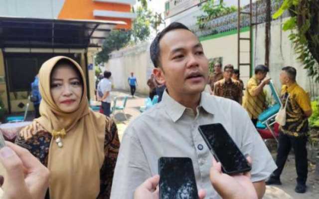 Wali Kota Solo: Sanksi Tegas bagi Perusahaan Menahan Ijazah Karyawan