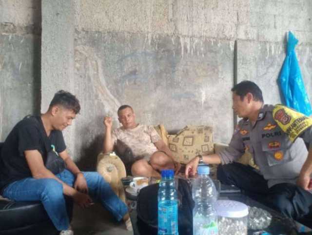 Bhabinkamtibmas Wilayah Hukum Polsek Dramaga Giat Sambang Warga Beri Himbaun Ajak Jaga Kondusifitas Cegah Gangguan Kamtibmas.