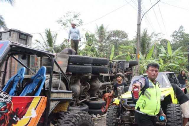 Tragis! 11 Meninggal Akibat Laka Lantas Truk Tronton dan Minibus Jenis Kopada di Jalan Purworejo-Magelang