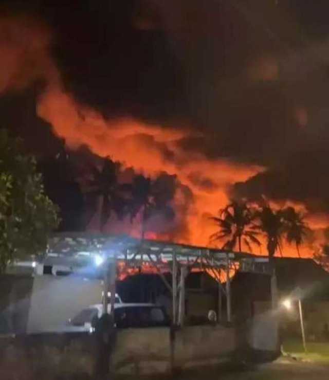 Api Belum Bisa Dijinakkan, Pabrik Garmen di Sleman Ludes Terbakar