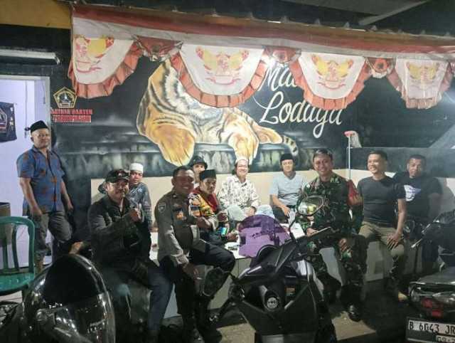 TNI-POLRI Polsek Parungpanjang Polres Bogor Polda Jawa Barat Melaksanakan Silaturahmi warga.