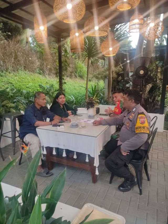 Bhabinkamtibmas Polsek Ciawi Polres Bogor Monitoring Tempat Wisata dan Sampaikan Pesan Kamtibmas.