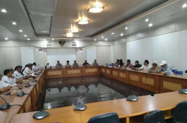 Ketua Komisi IV DPRD Soroti Pelayanan Publik RSUD Palabuhanratu, Forum Rempuk Desa Walk Out