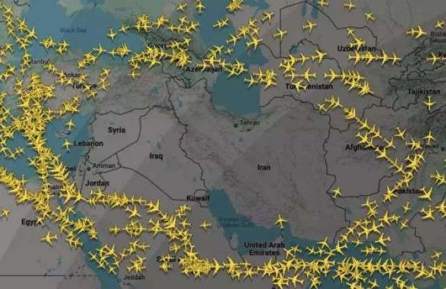 Rute Penerbangan Kacau Akibat Serangan Iran ke Pangkalan Militer AS di Qatar
