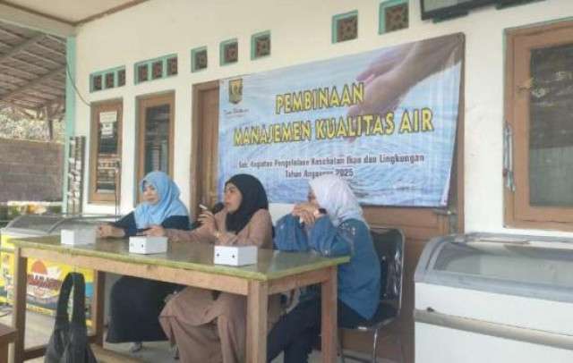Dorong Ekonomi Masyarakat, Dinas Perikanan Sukabumi Gelar Pembinaan Kualitas Air Budidaya Lele di Wangunreja