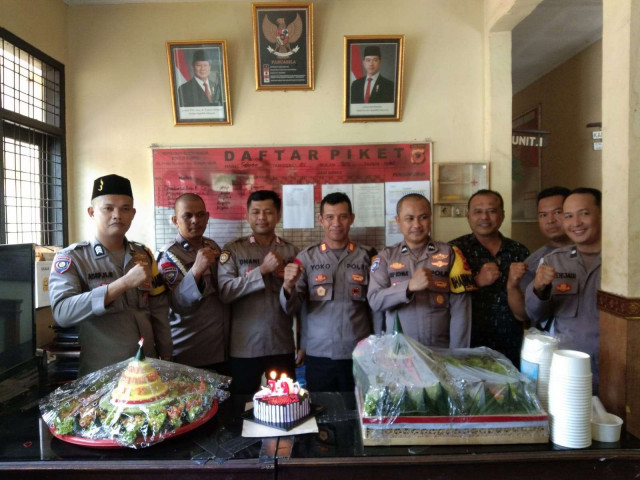 Polsek Rumpin Polres Bogor Gelar Sambang dan Syukuran Hari Bhayangkara Ke-79 Bersama Warga Desa Mekarsari.