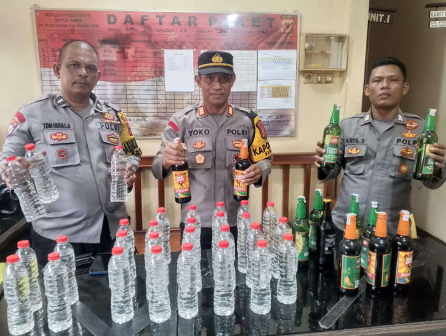 Gercep Polsek Rumpin Operasi Razia Miras Modus Warung Kelontong.