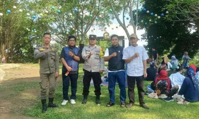 Bhabinkamtibmas Polsek Parung Sambangi Kantor Desa Bojong Indah, Perkuat Sinergi dan Sampaikan Pesan Kamtibmas.