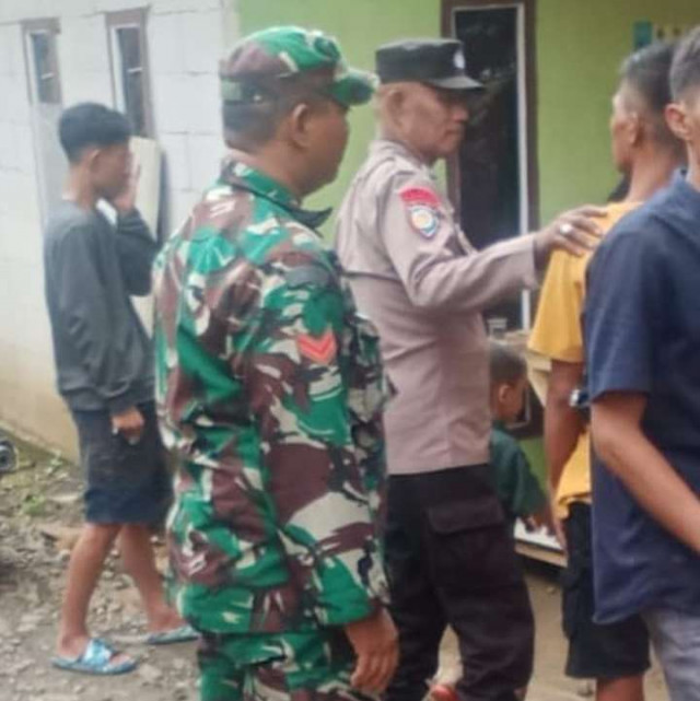 Polsek Nanggung, Bhabinkamtibmas dan Babinsa Desa Sukaluyu Perkuat Sinergi Jaga Kamtibmas.
