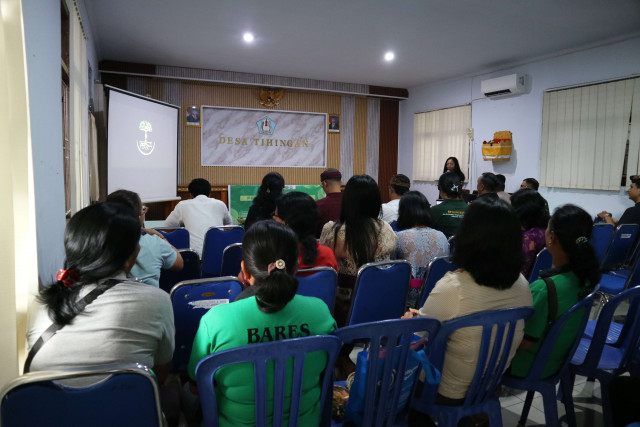 Sosialisasi Program dan Penerimaan Tim: Awal Mula Perjalanan PPK Ormawa HMTL 2025 di Desa Tihingan, Bali