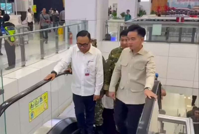 Wapres Gibran dan Menteri Kabinet Merah Putih Naik Whoosh ke Batujajar Hadiri Upacara Militer