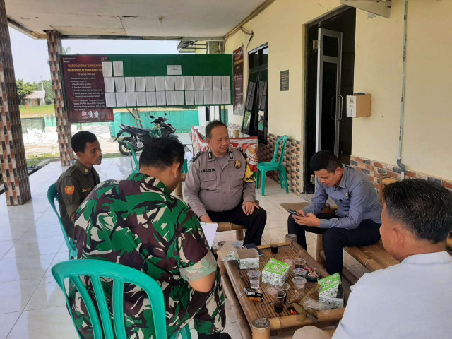 Bhabinkamtibmas dan Babinsa Mekarsari Bersinergi Wujudkan Lingkungan Aman di Rumpin