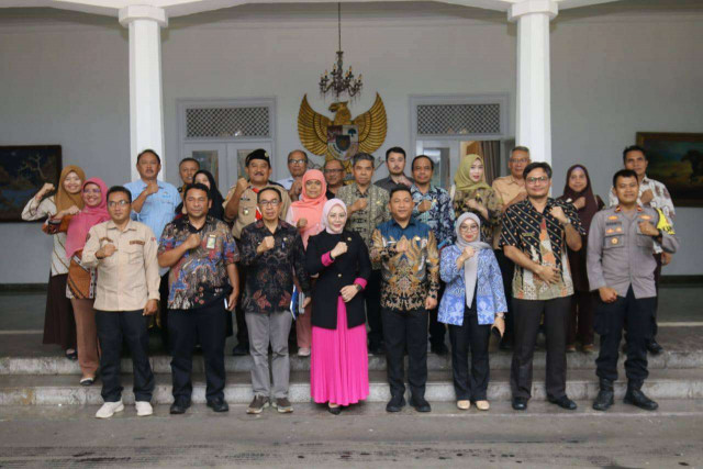 Kadis Perikanan Sukabumi Hadiri Kunker Anggota DPD RI, Bahas Potensi SDA dan Kerja Sama Pusat-Daerah