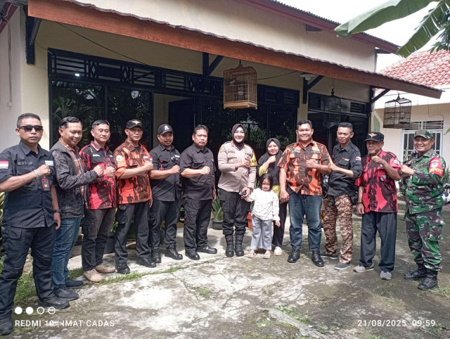 Kapolsek Dramaga Laksanakan Program Jumat Curhat Door To Door, Dengarkan Aduan Keluh Kesah Terkait Harkamtibmas.