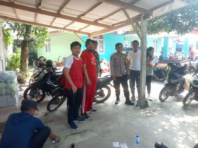 Bhabinkamtibmas Polsek Parung Jalin Kedekatan dengan Masyarakat Desa Binaan