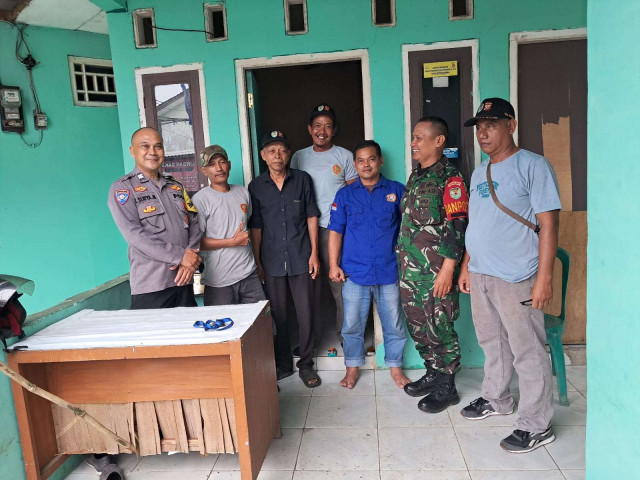 Sinergitas TNI-POLRI Laksanakan Tingkatkan Keamanan Lewat Patroli Dialogis ke Desa Binaan Ajak Jaga Kamtibmas Yang Kondusif