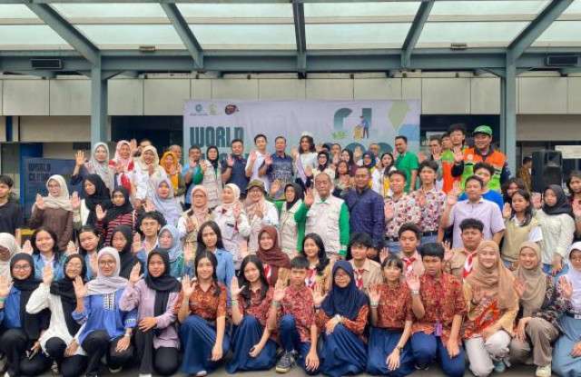 Yayasan Pendidikan Budi Luhur Cakti Ramaikan World Clean Up Day 2025