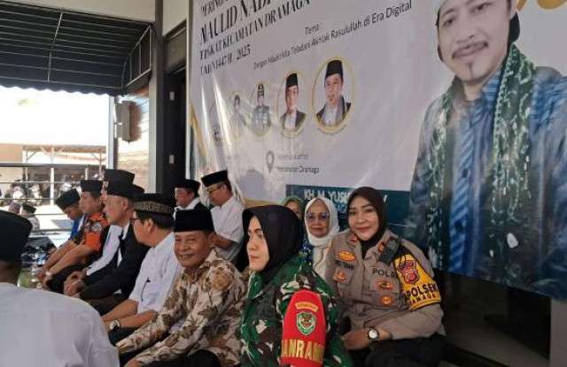 Kapolsek Dramaga Hadir Pada Kegiatan Maulid Nabi Muhammad SAW 1447 H Tahun 2025 Tingkat Kecamatan Dramaga, Ajak Jaga Kondusifitas wilayah Kecamatan Dramaga