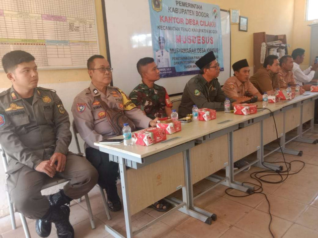 Sinergitas TNI-POLRI, Bhabinkamtibmas Polsek Tenjo Hadiri Musdesus Bersama Warga Desa Cilaku