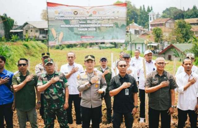 Polres Bogor Laksanakan Penanaman Jagung Serentak Kuartal IV Dukung Program Ketahanan Pangan Nasional