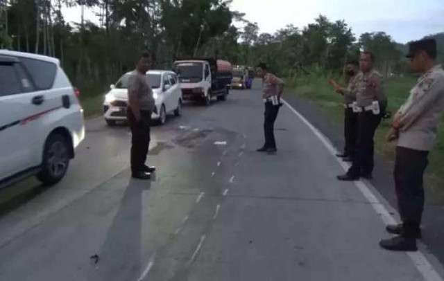 Tabrak Truk Pasir, Seorang Polisi Tewas di Tempat