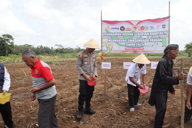 Polres Purworejo Gelar Tanam Raya Jagung Serentak Kuartal IV, Wujud Dukung Program Ketahanan Pangan Nasional