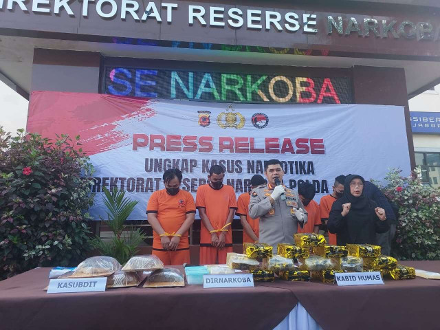 Tekankan Masyarakat Jangan Terjebak  Narkoba, Polda Jabar  Amankan 17 Kg Sabu dan Ganja dari 'Segitiga Emas