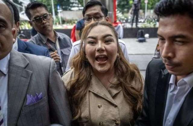 Lisa Mariana Ditetapkan Tersangka Pencemaran Nama Baik