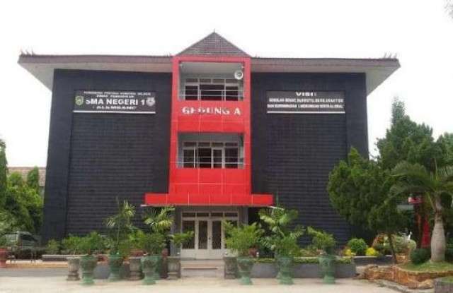 SMAN 1 Palembang Siap Hadapi TKA (Tes Kemampuan Akademik), Siswa Antusias dan Sekolah Tambah Jam Belajar Khusus