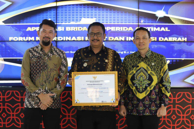 Pemkab Sukabumi Raih Apresiasi BRIDA/BAPPERIDA Optimal 2025, Bupati H. Asep Japar: Bukti Komitmen Penguatan Riset dan Inovasi Daerah