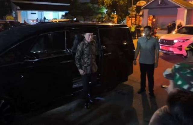 Melayat PB XIII, Jokowi doakan Raja Surakarta mendapat tempat terbaik