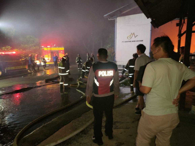 Polisi Selidiki Pabrik Tekstil di Cikancung Bandung Yang Terbakar
