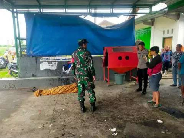 Kompresor meledak, tukang tambal ban tewas seketika