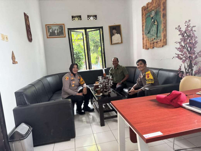 Kapolsek Dramaga Door To Door Laksanakan Program Jumat Curhat, Dengarkan Aduan Keluh Kades/Lurah Kecamatan Dramaga
