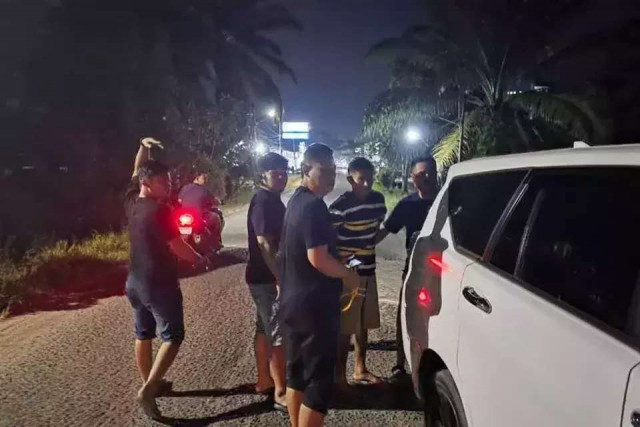 Trik polisi bekuk napi kabur dari rutan: nyamar jadi tukang galon!