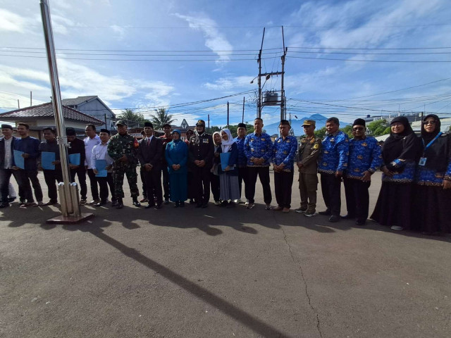 Kapolsek Dramaga Bersama Forkompimcam Kecamatan Dramaga Laksanakan Kegiatan Upacara peringatan Hari Pahlawan ke 80 Tahun 2025 Tingkat Kecamatan Dramaga