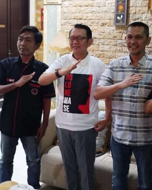 Ketua Relawan Bolone Mase Kabupaten Bekasi Ahmad Taufik Memberikan Dukungan Terhadap Kepolisian Khususnya Polda Metro Jaya. 