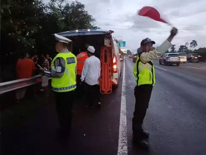 Kronologi penemuan mayat dengan tangan terikat di Tol Jagorawi, Citereup